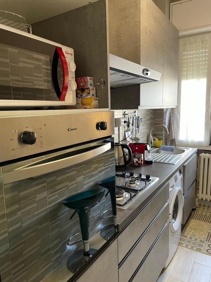 Casa Iris Apartment Rozzano Bagian luar foto